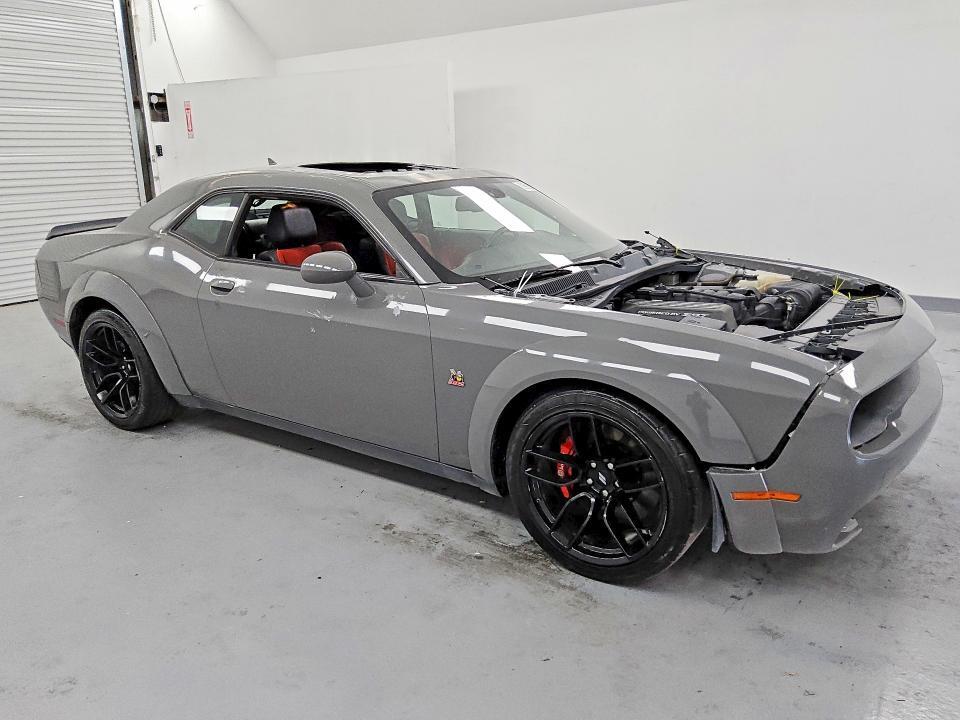 2019 DODGE CHALLENGER R/T SCAT PACK — Фото 4 из 13
