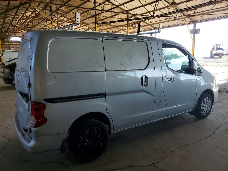2013 NISSAN NV200 S — Фото 3 из 12
