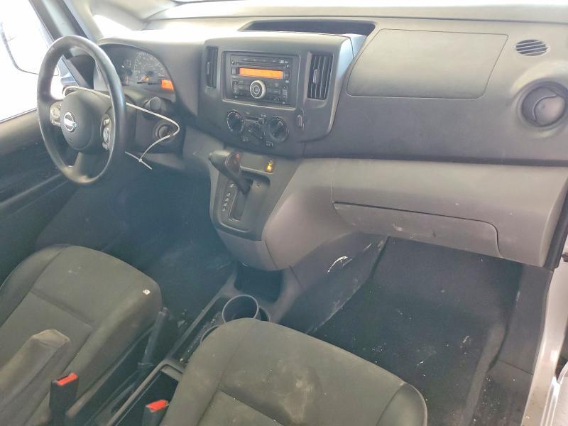 2013 NISSAN NV200 S — Фото 8 из 12
