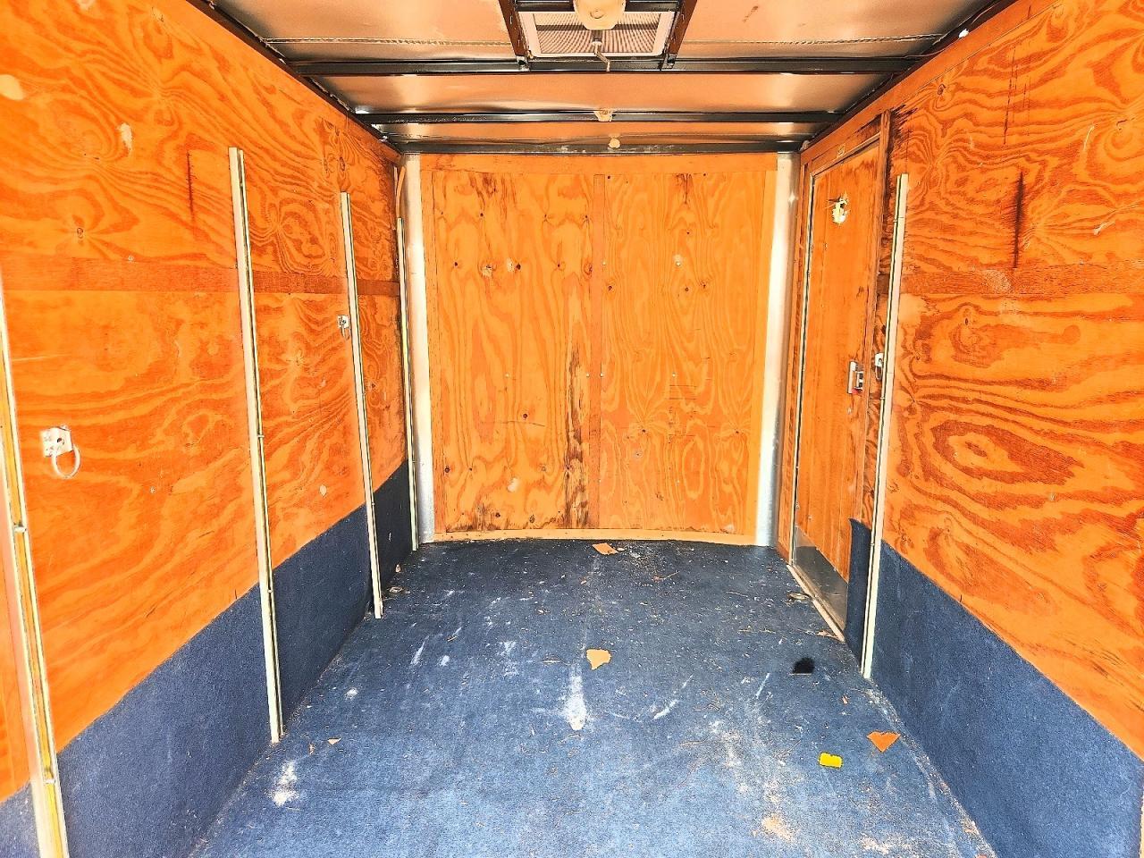 2010 FOREST RIVER ENCLOSED CARGO TRAILER — Фото 6 из 10