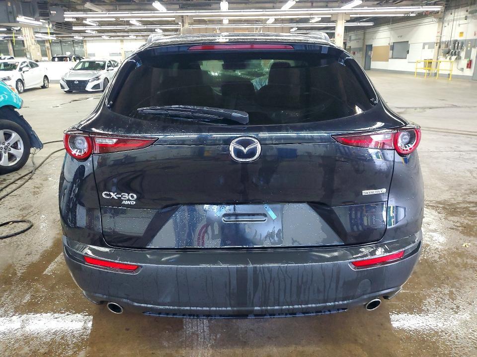 2025 MAZDA CX-30 PREFERRED — Фото 6 из 13