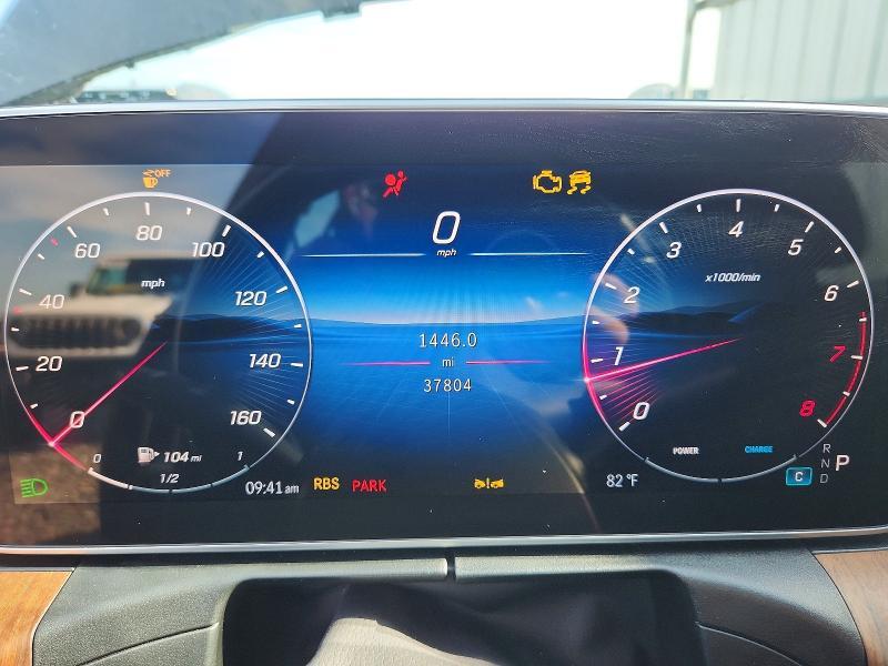 2025 MERCEDES-BENZ C 300 — Фото 9 из 12