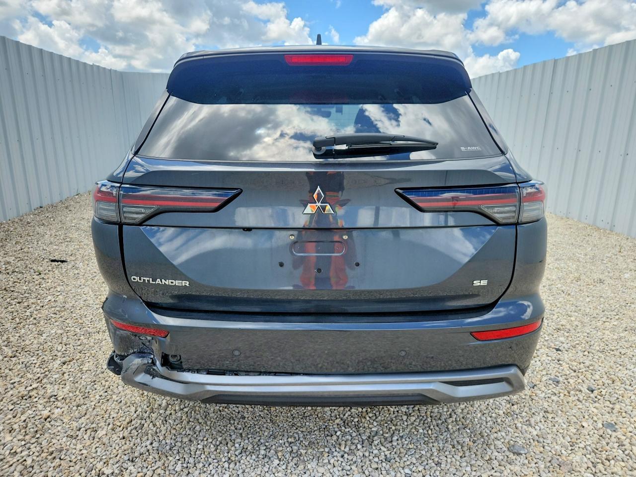 2025 MITSUBISHI OUTLANDER SE — Фото 6 из 13