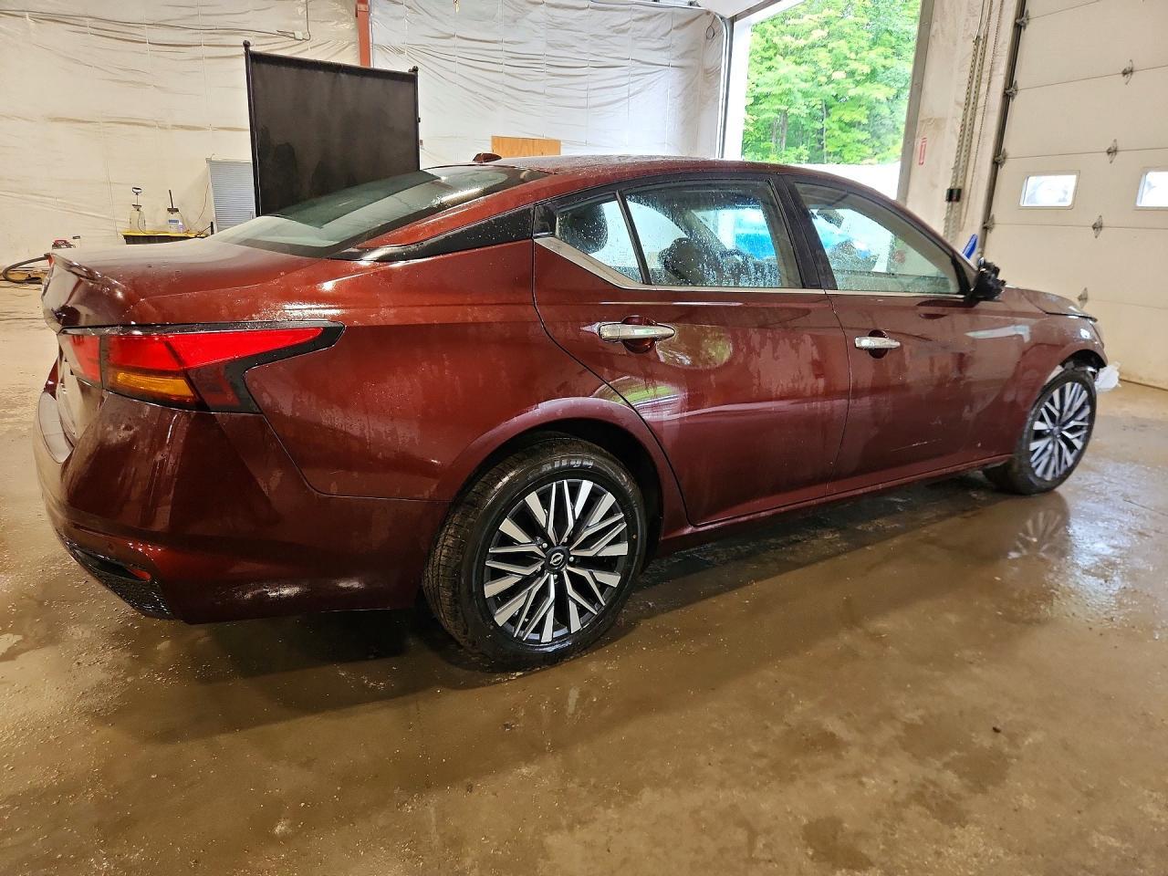 2025 NISSAN ALTIMA SV — Фото 3 из 12