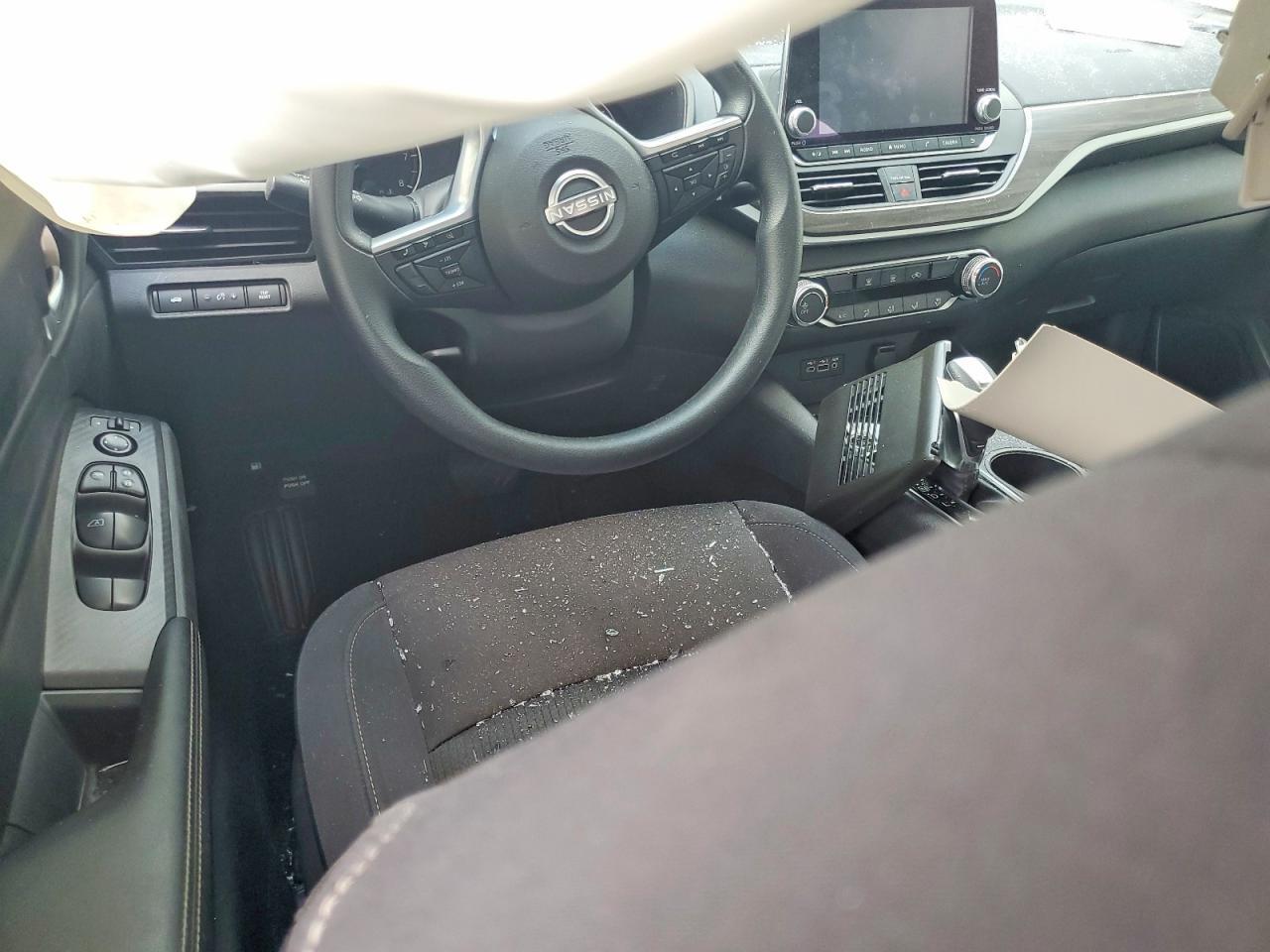 2025 NISSAN ALTIMA SV — Фото 8 из 12