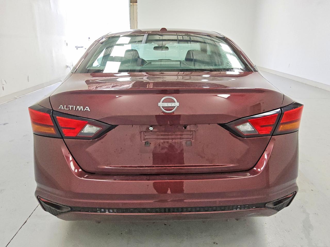2025 NISSAN ALTIMA SV — Фото 6 из 12