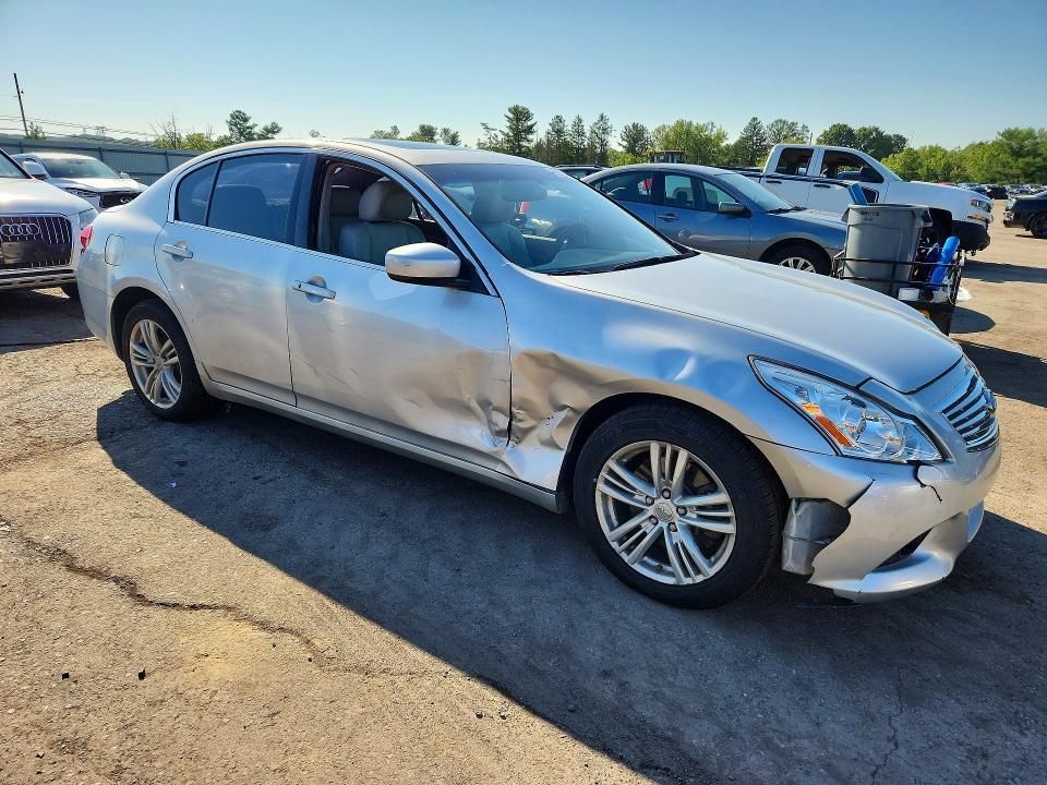 2010 INFINITI G37 SEDAN X — Фото 4 из 12