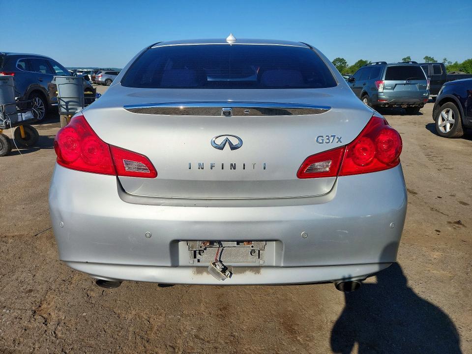 2010 INFINITI G37 SEDAN X — Фото 6 из 12