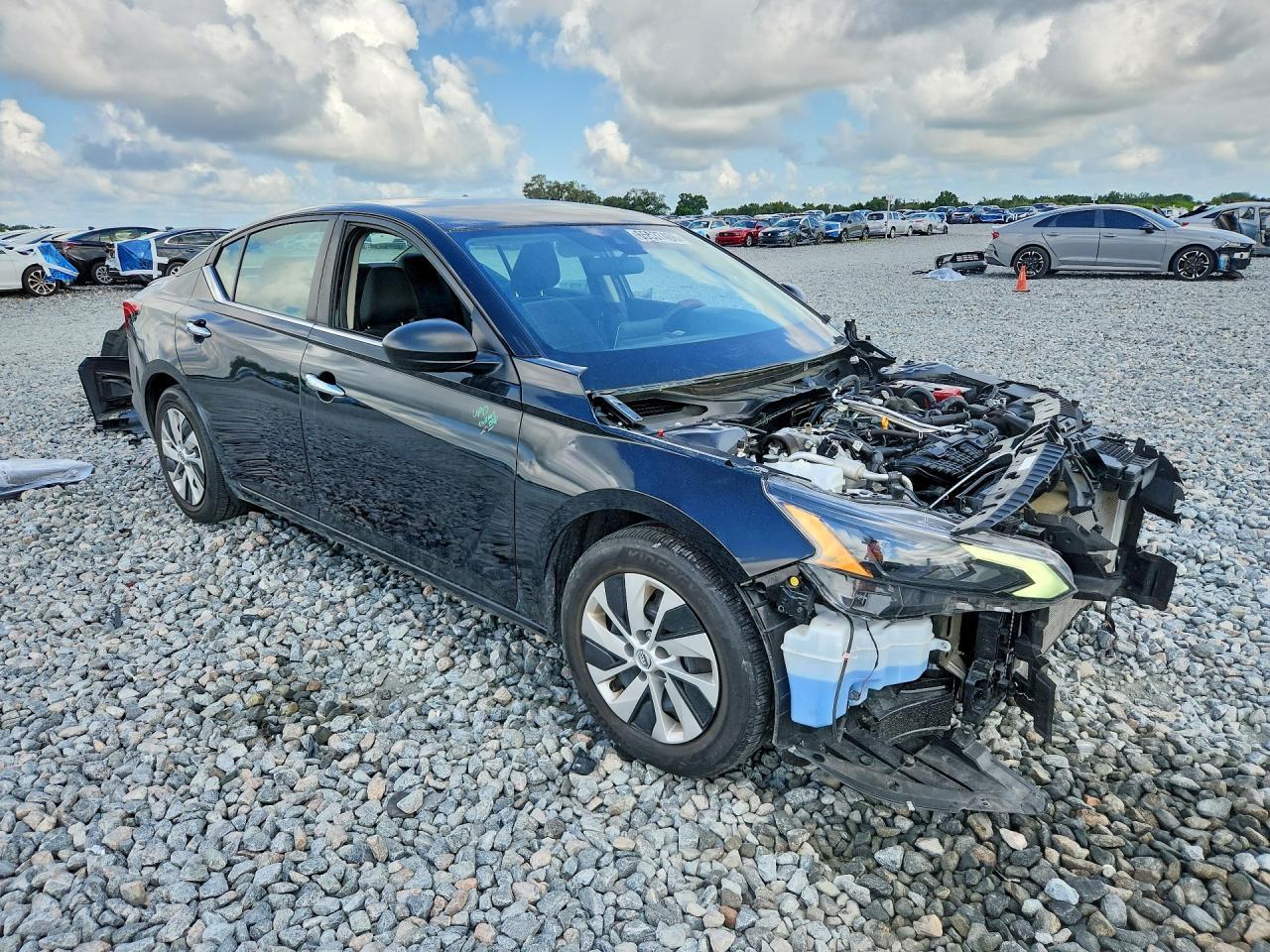 2025 NISSAN ALTIMA S — Фото 4 из 13