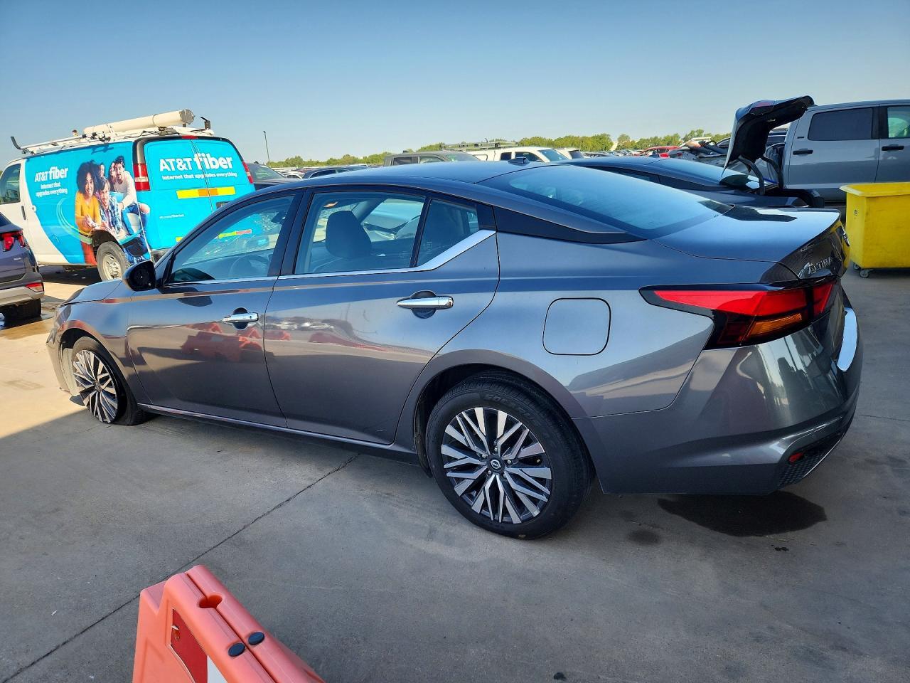 2025 NISSAN ALTIMA SV — Фото 2 из 12
