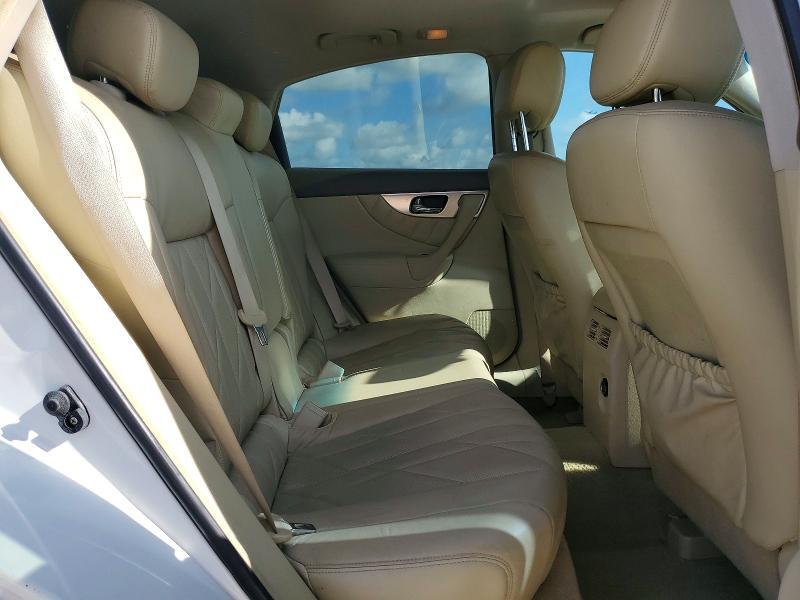 2010 INFINITI FX35 BASE — Фото 11 из 15