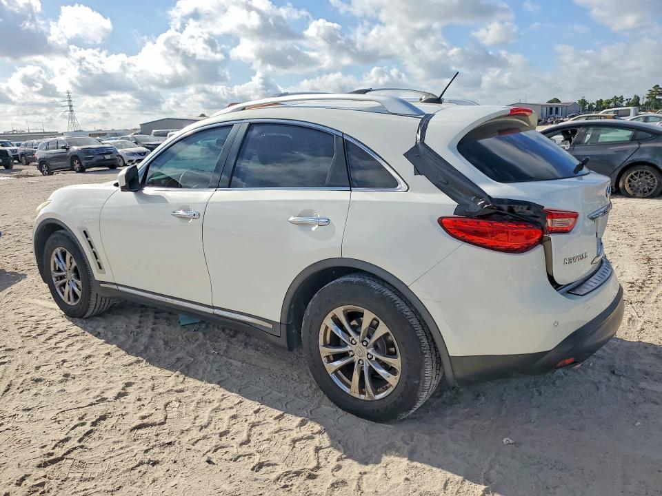 2010 INFINITI FX35 BASE — Фото 2 из 15