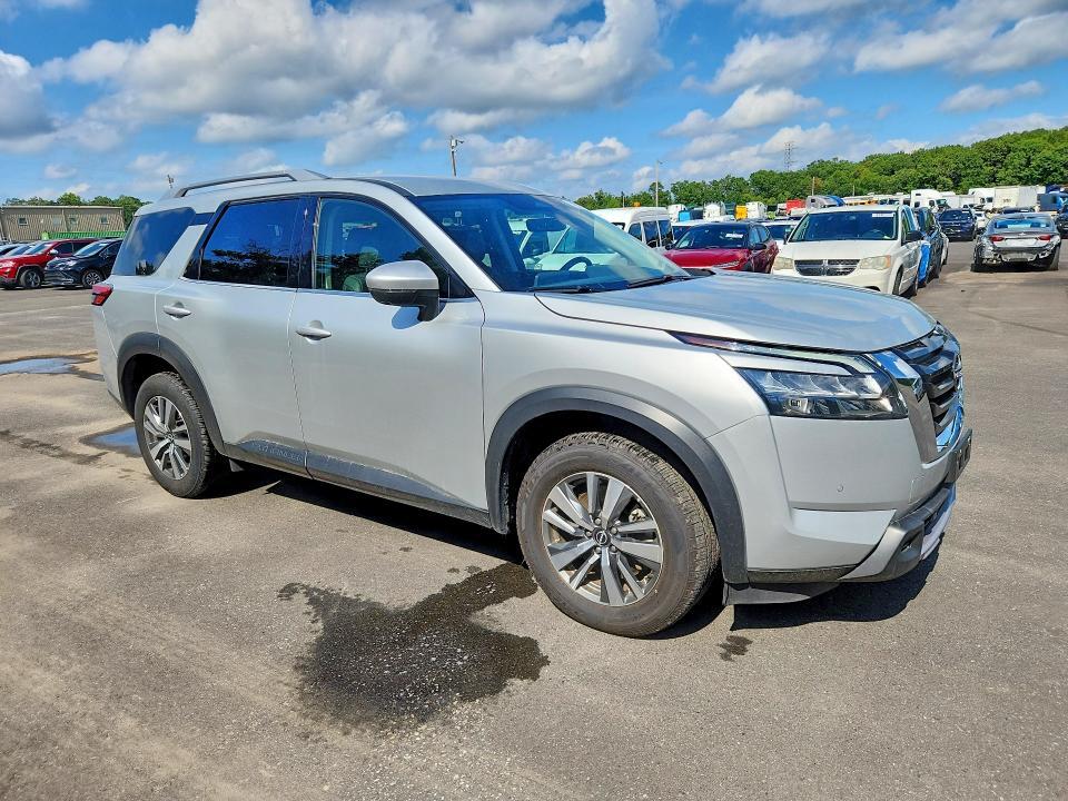 2025 NISSAN PATHFINDER SL — Фото 4 из 13