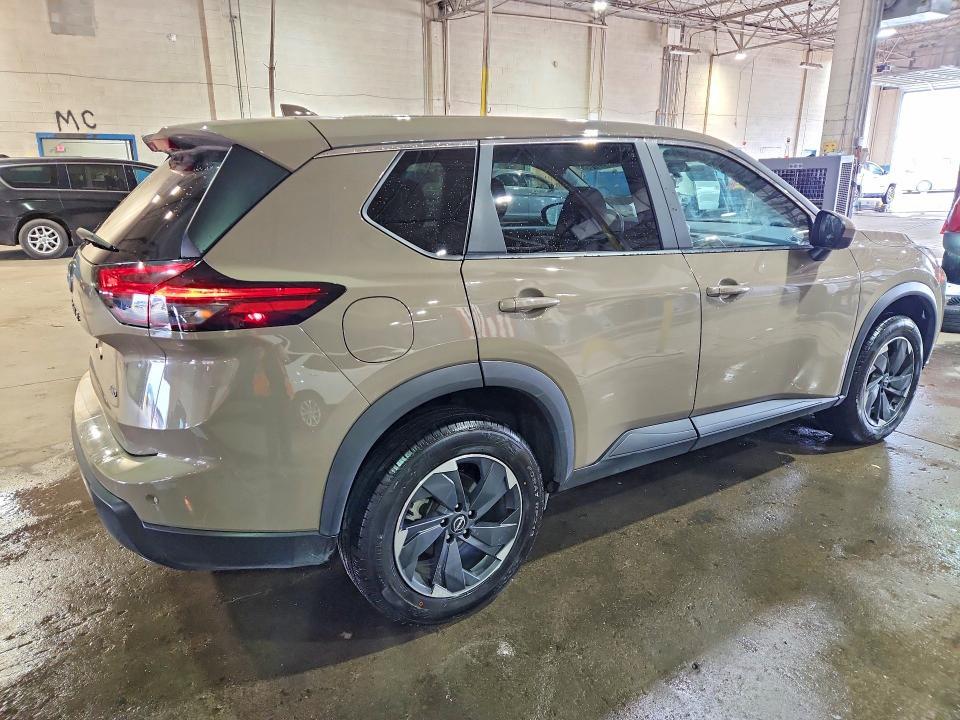 2025 NISSAN ROGUE SV — Фото 3 из 13