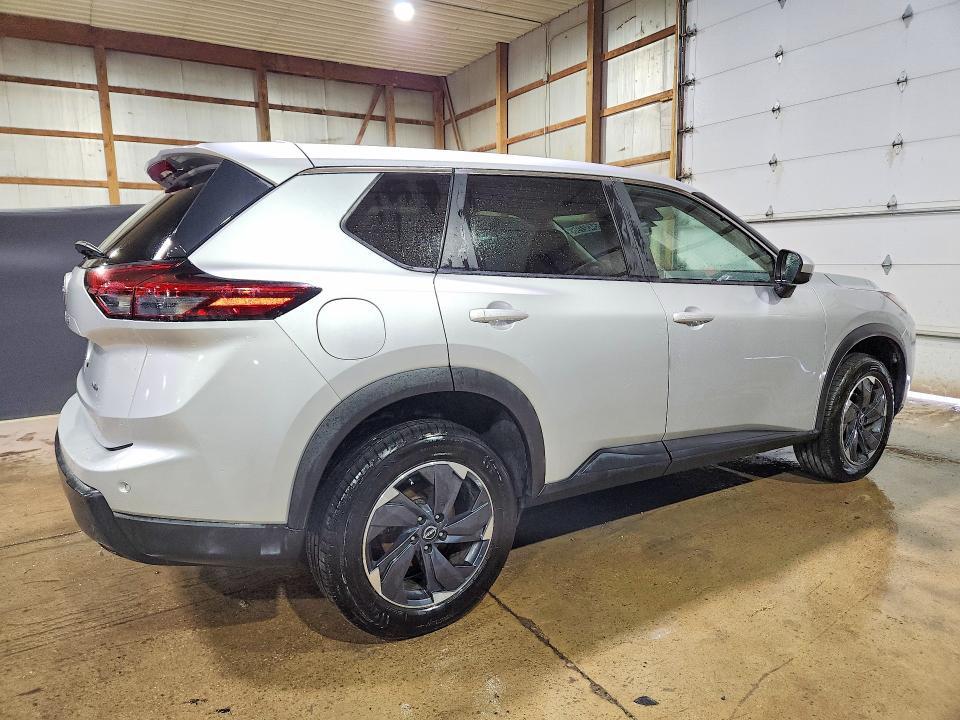2025 NISSAN ROGUE SV — Фото 3 из 15