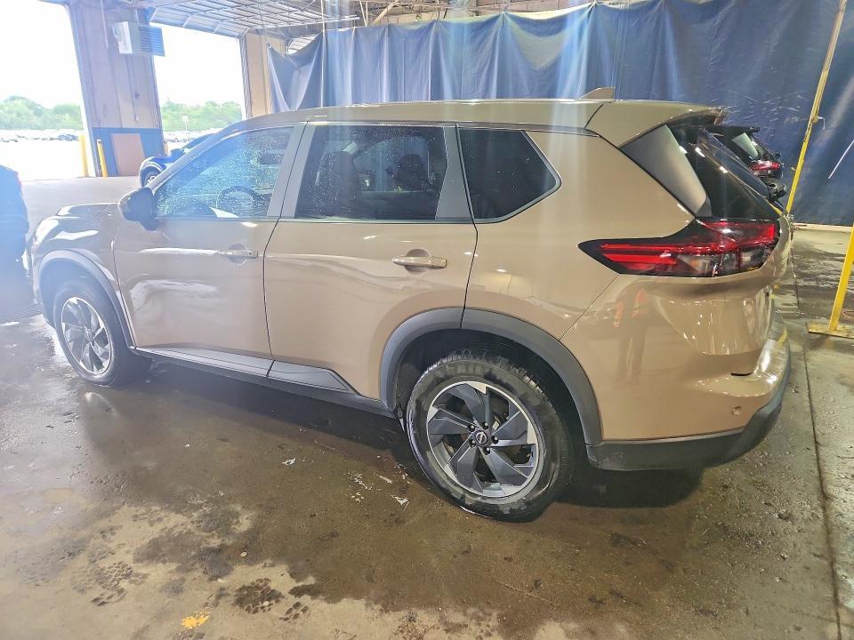 2025 NISSAN ROGUE SV — Фото 2 из 13