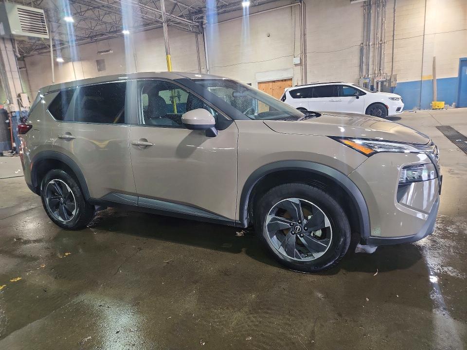 2025 NISSAN ROGUE SV — Фото 4 из 13