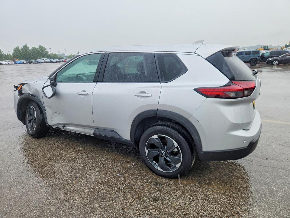 2025 NISSAN ROGUE SV — Фото 2 из 13