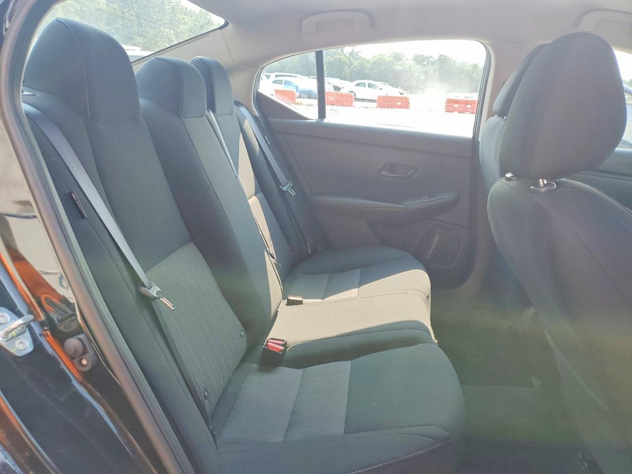 2025 NISSAN SENTRA SV — Фото 10 из 12