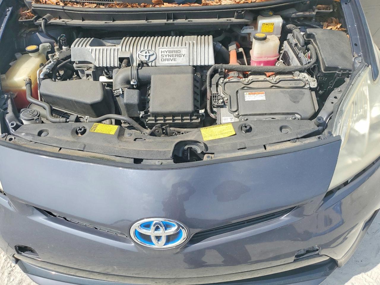 2013 TOYOTA PRIUS TWO — Фото 11 из 12