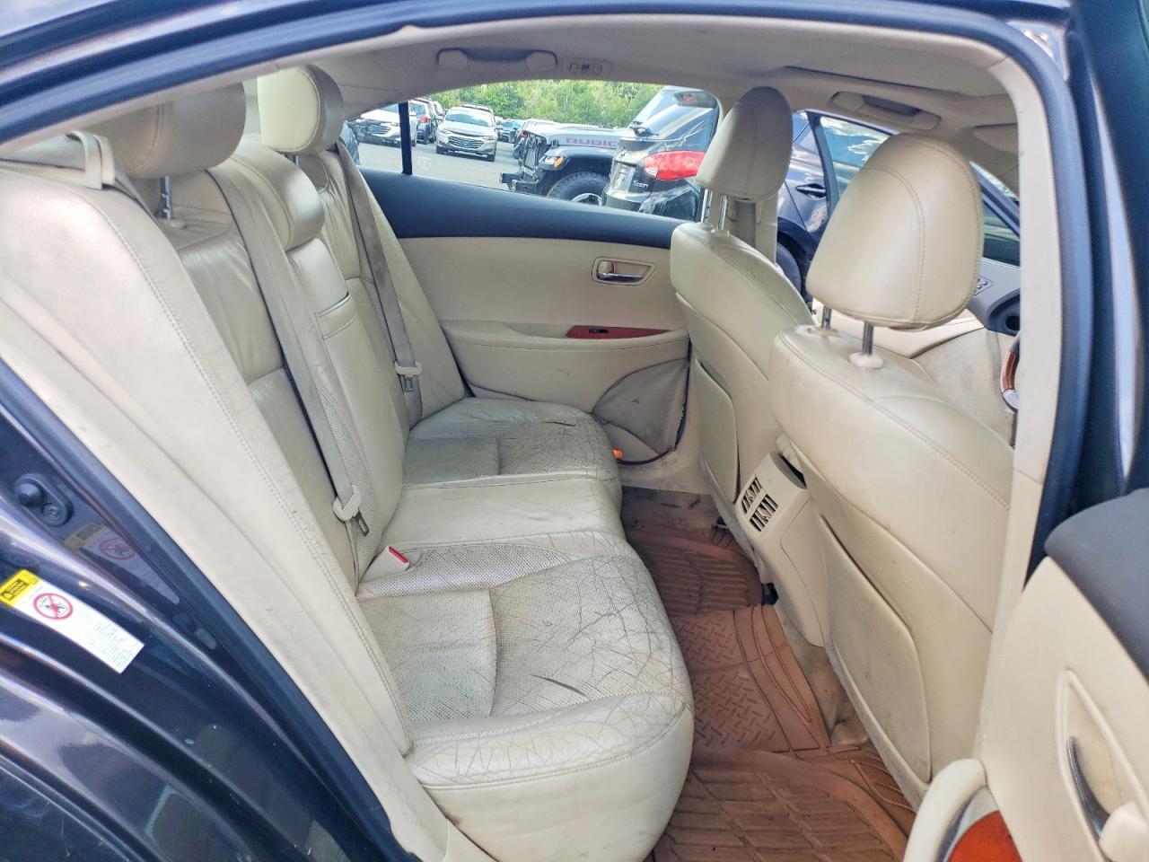 2010 LEXUS ES 350 — Фото 10 из 12