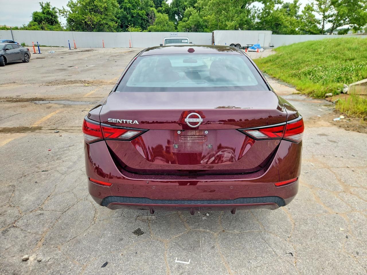 2025 NISSAN SENTRA SV — Фото 6 из 12