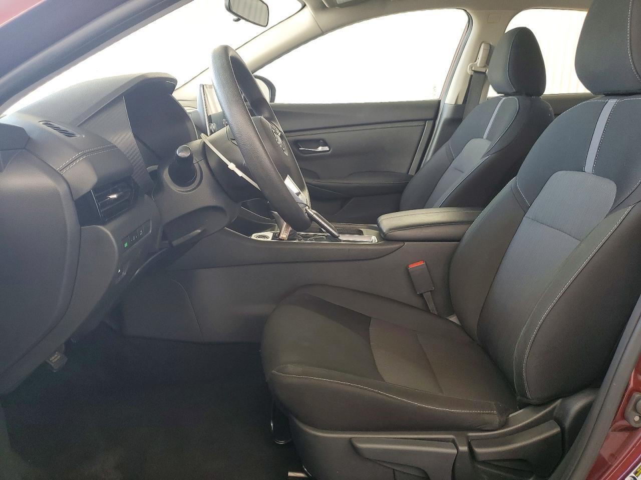 2025 NISSAN SENTRA SV — Фото 7 из 12