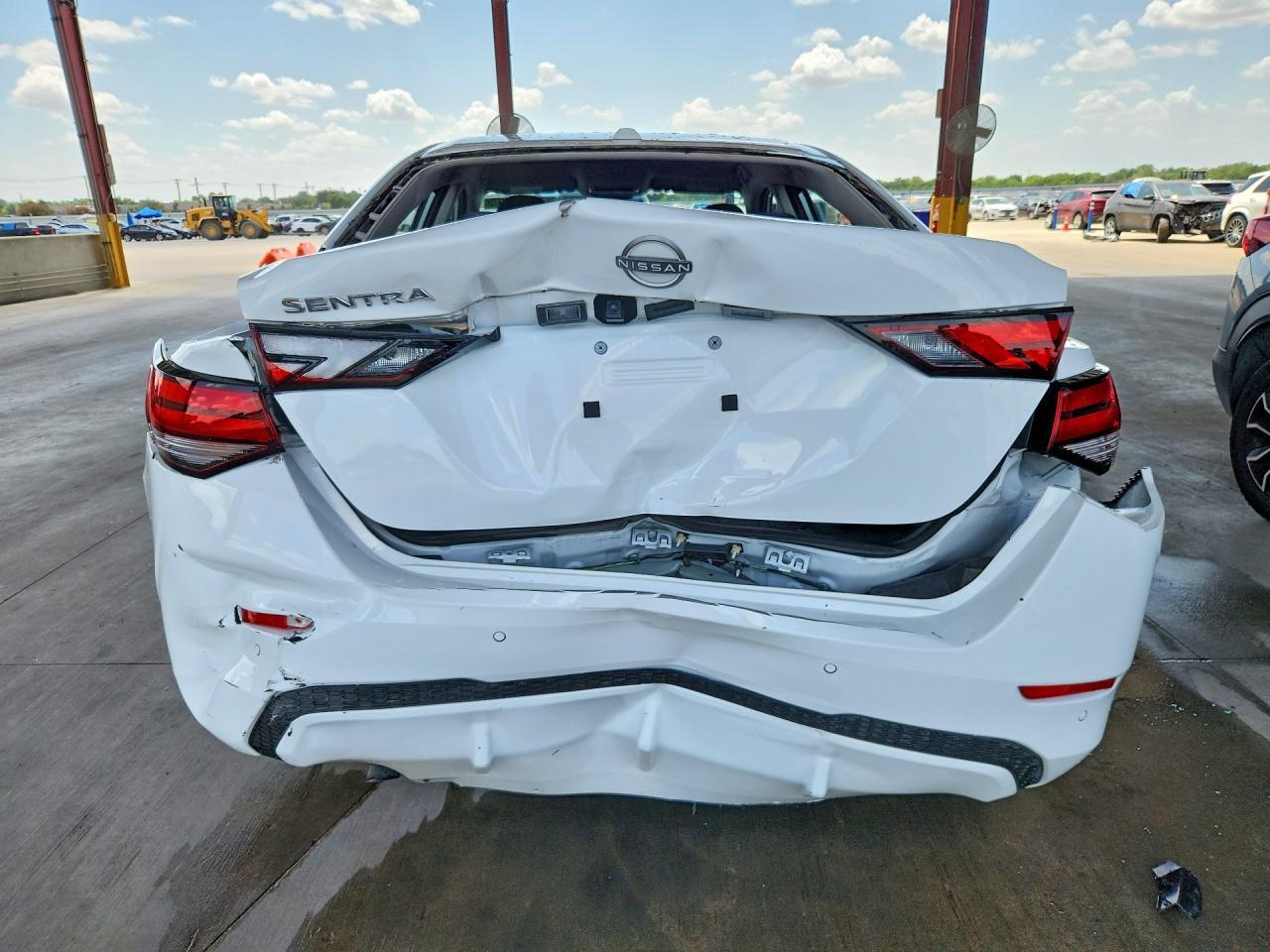 2025 NISSAN SENTRA SV — Фото 6 из 12