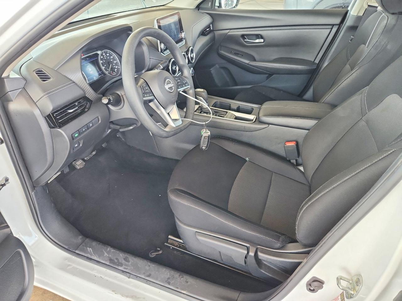 2025 NISSAN SENTRA SV — Фото 7 из 12