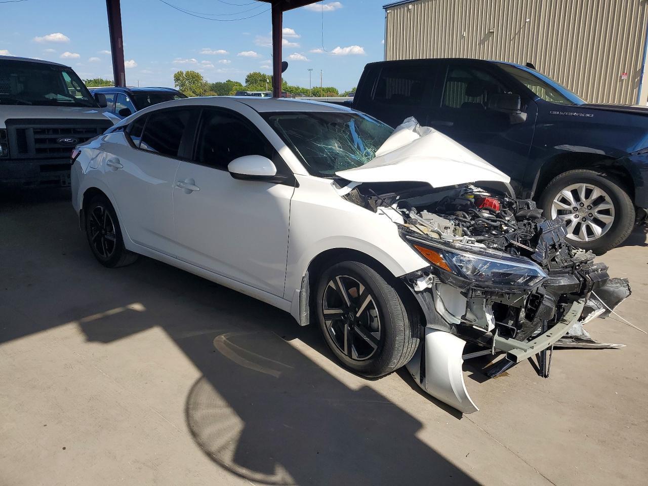 2025 NISSAN SENTRA SV — Фото 4 из 12