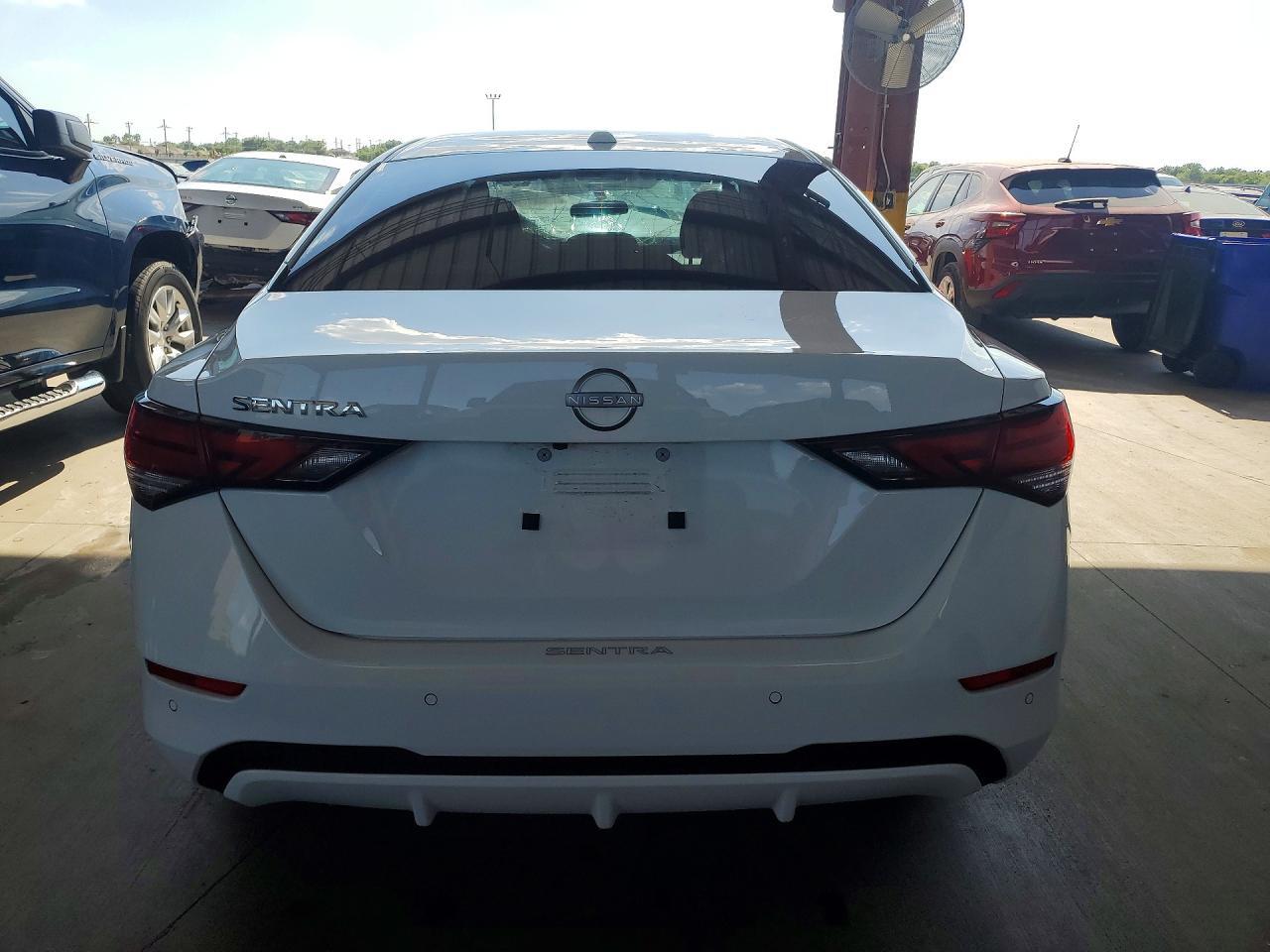 2025 NISSAN SENTRA SV — Фото 6 из 12