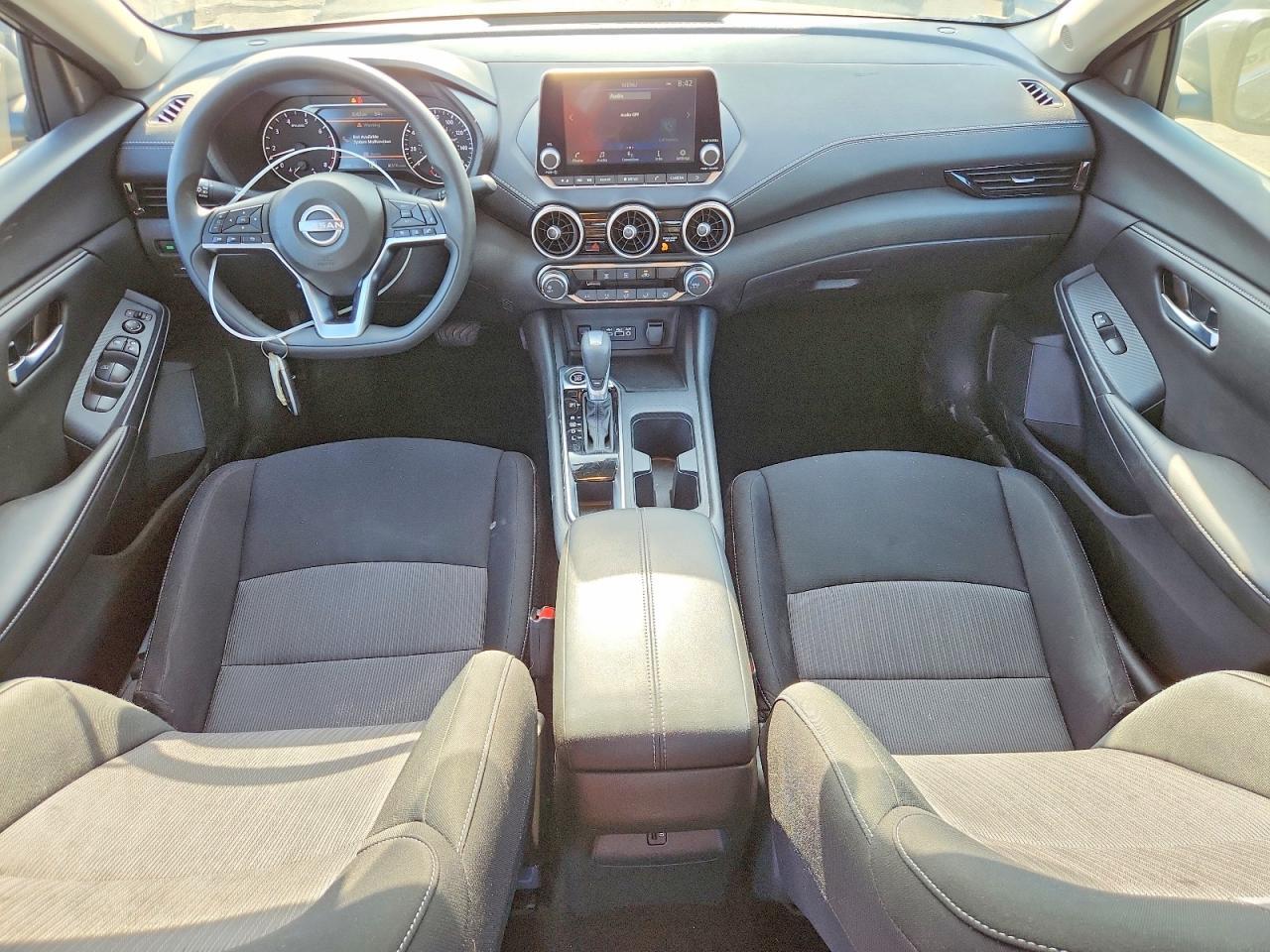 2025 NISSAN SENTRA SV — Фото 8 из 13