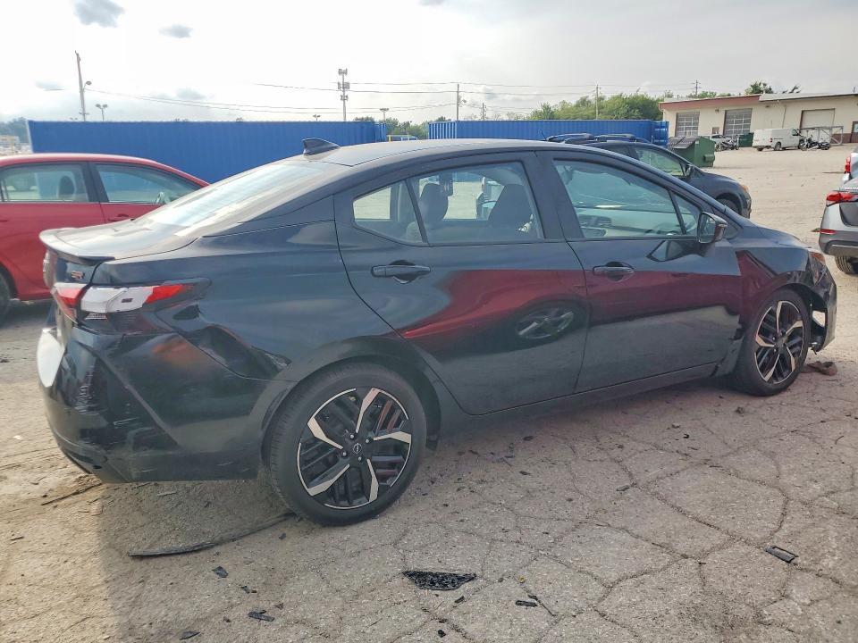 2025 NISSAN VERSA SR — Фото 3 из 12