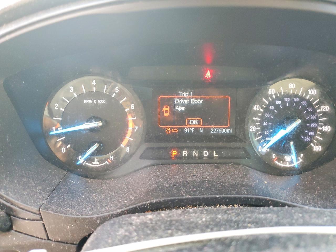 3FA6P0G75KR160327 2019 FORD FUSION photo no. 9