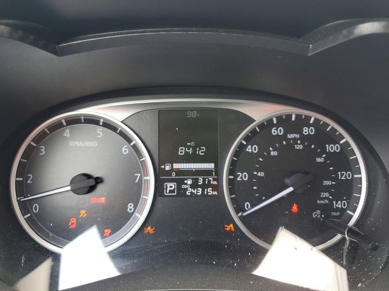 2025 NISSAN VERSA S — Фото 9 из 12