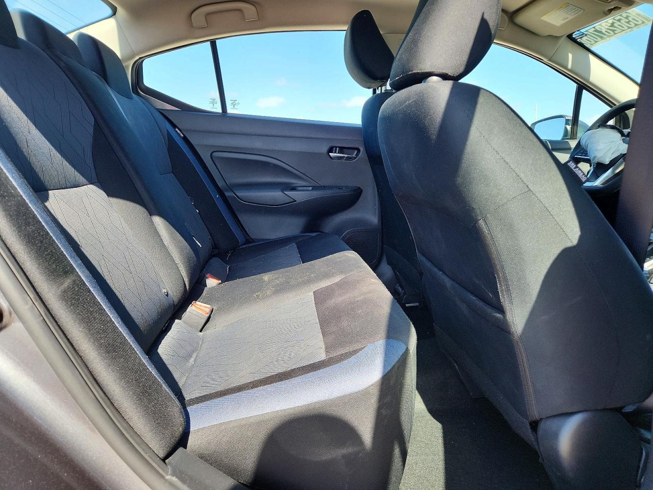 2025 NISSAN VERSA SV — Фото 10 из 13