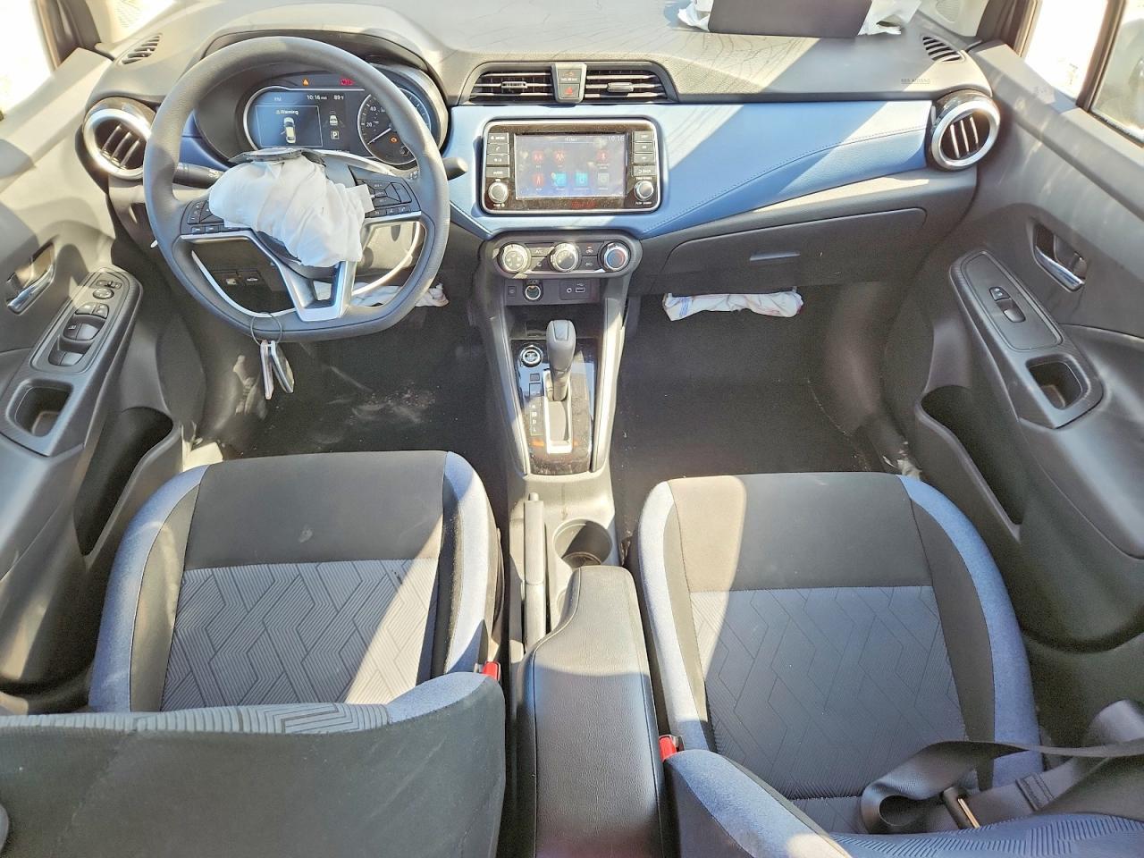 2025 NISSAN VERSA SV — Фото 8 из 13