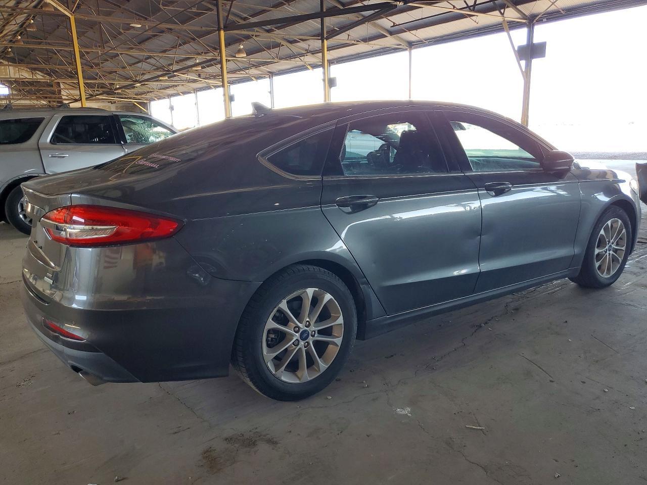 2019 FORD FUSION SE — Фото 3 из 12