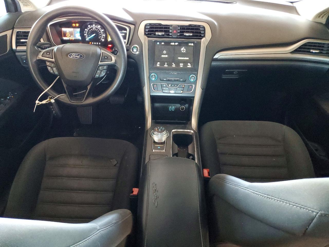 2019 FORD FUSION SE — Фото 8 из 12