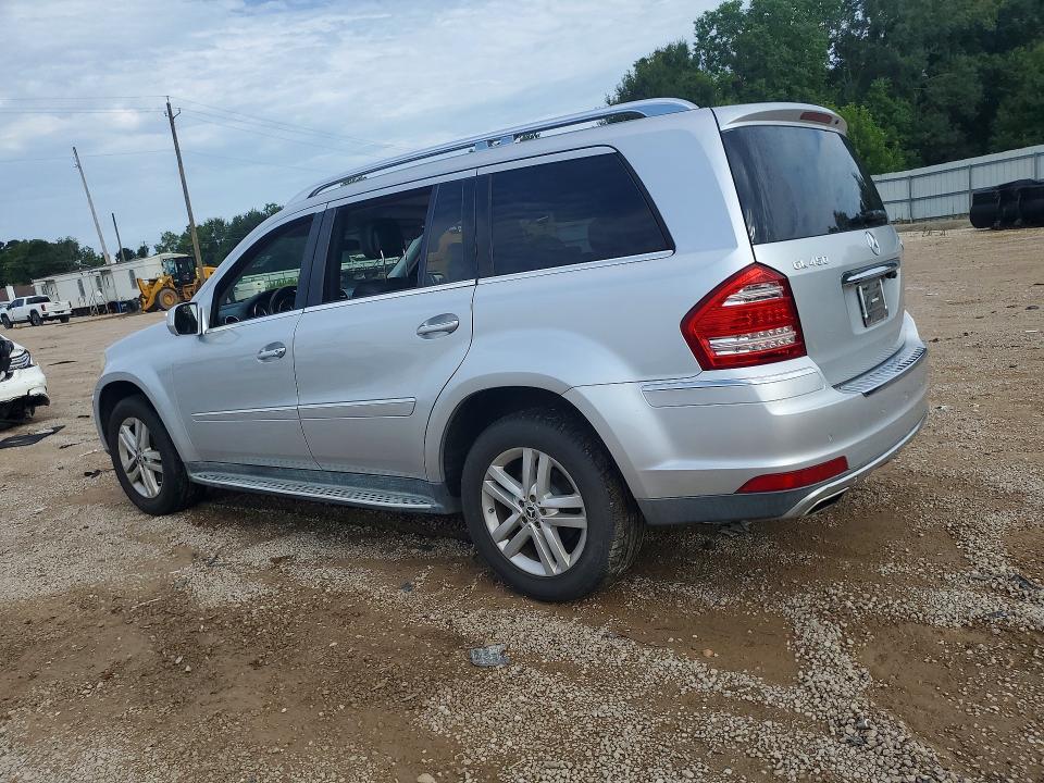 2010 MERCEDES-BENZ GL 450 4MATIC — Фото 2 из 13