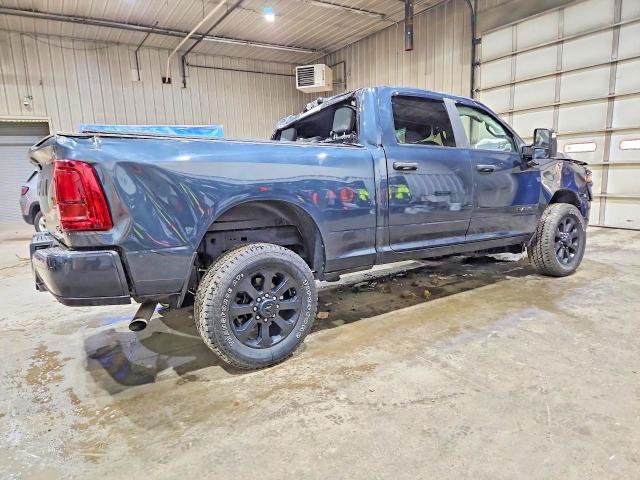 2025 RAM 2500 BIG HORN — Фото 3 из 12