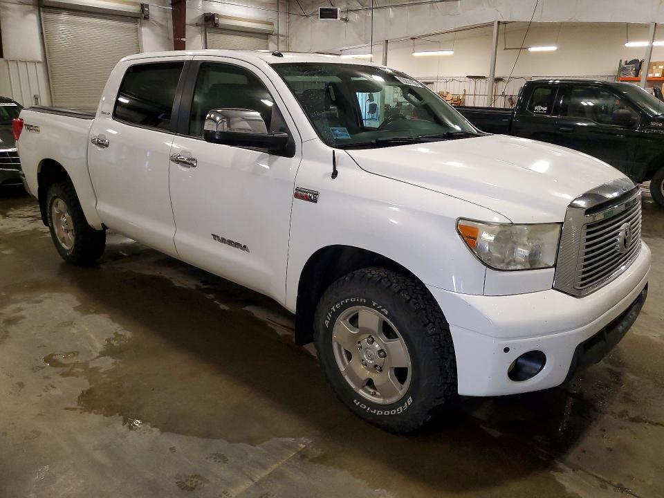 2013 TOYOTA TUNDRA LIMITED — Фото 4 из 12