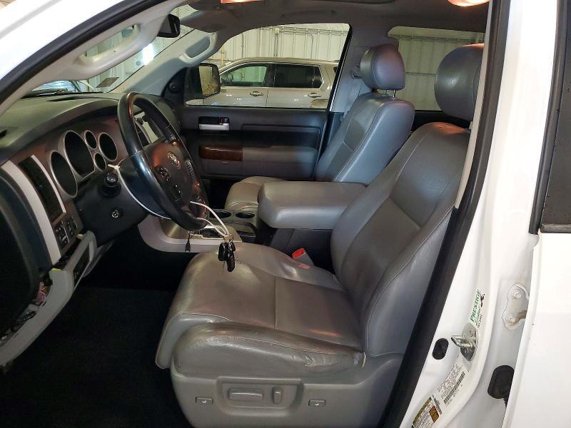 2013 TOYOTA TUNDRA LIMITED — Фото 7 из 12