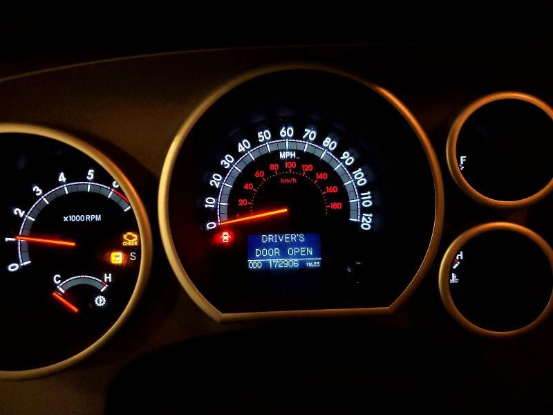 2013 TOYOTA TUNDRA LIMITED — Фото 9 из 12