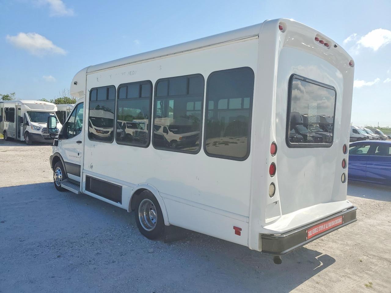 2019 FORD TRANSIT T-350 HD — Фото 2 из 13