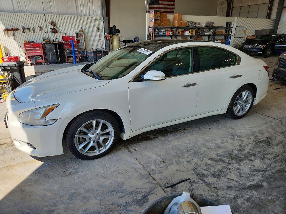 2010 NISSAN MAXIMA 1N4AA5APXAC851819