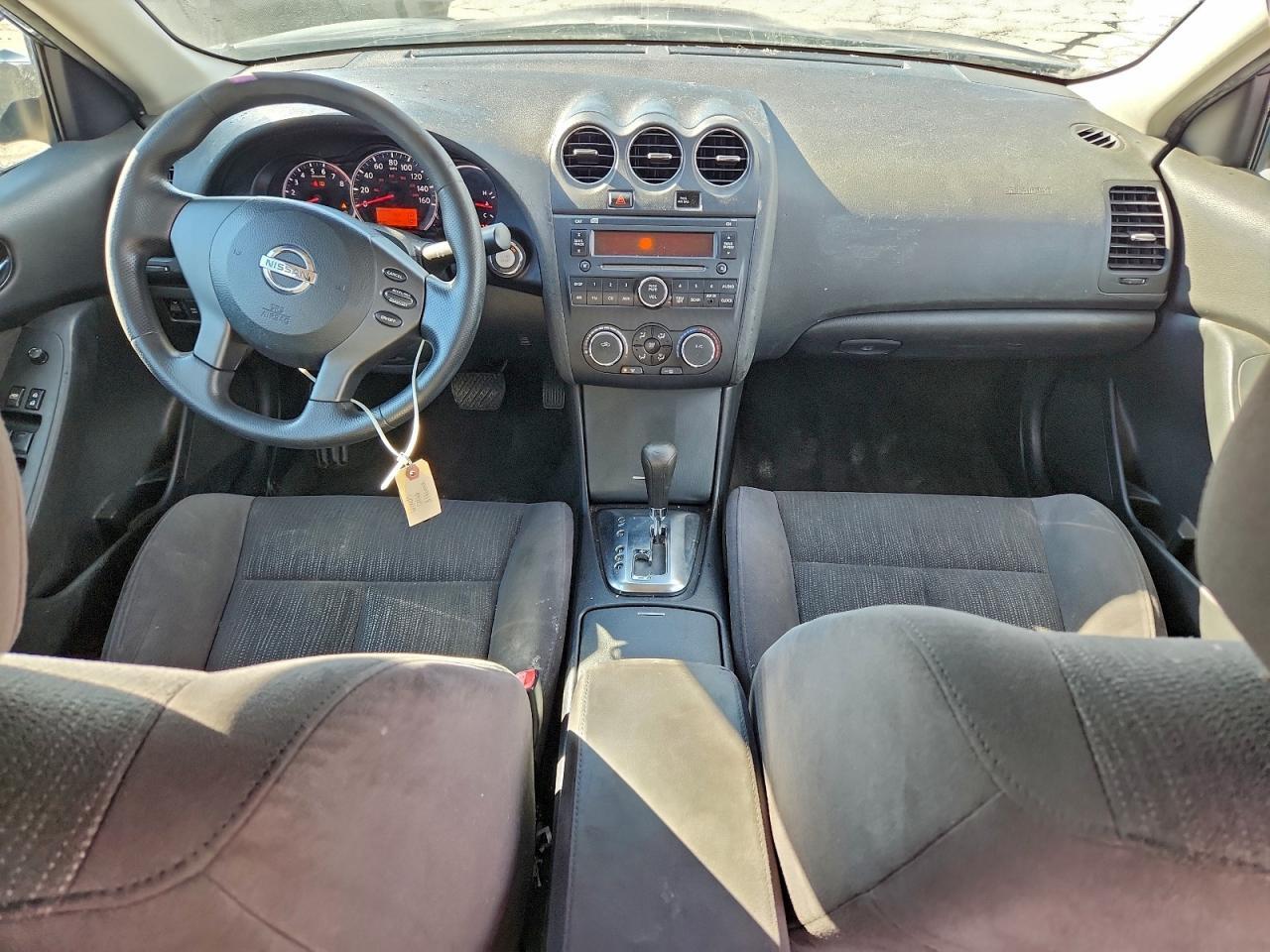 2010 NISSAN ALTIMA 2.5 — Фото 8 из 12