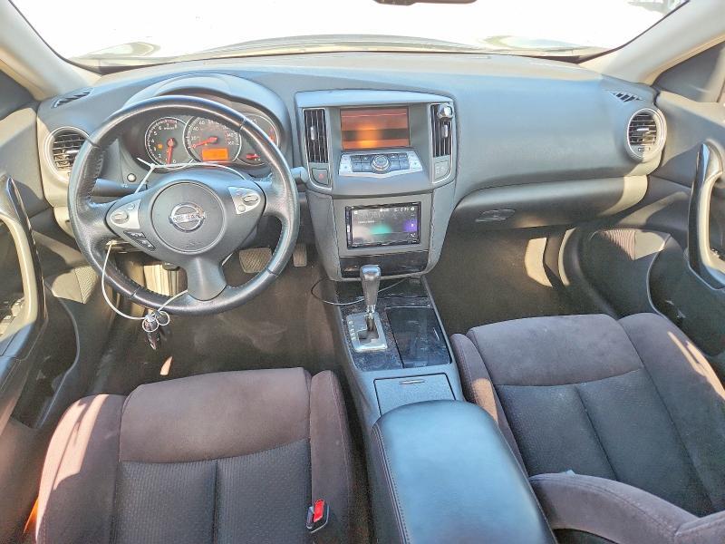 1N4AA5APXAC821980 2010 NISSAN MAXIMA photo no. 8