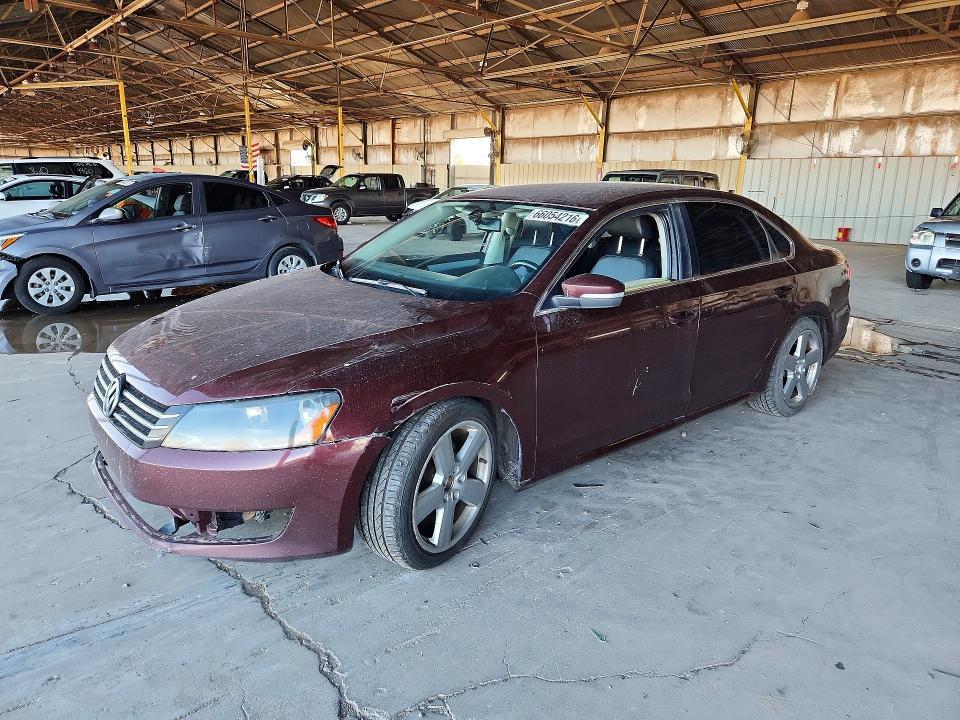 2013 VOLKSWAGEN PASSAT 1VWBP7A37DC027042
