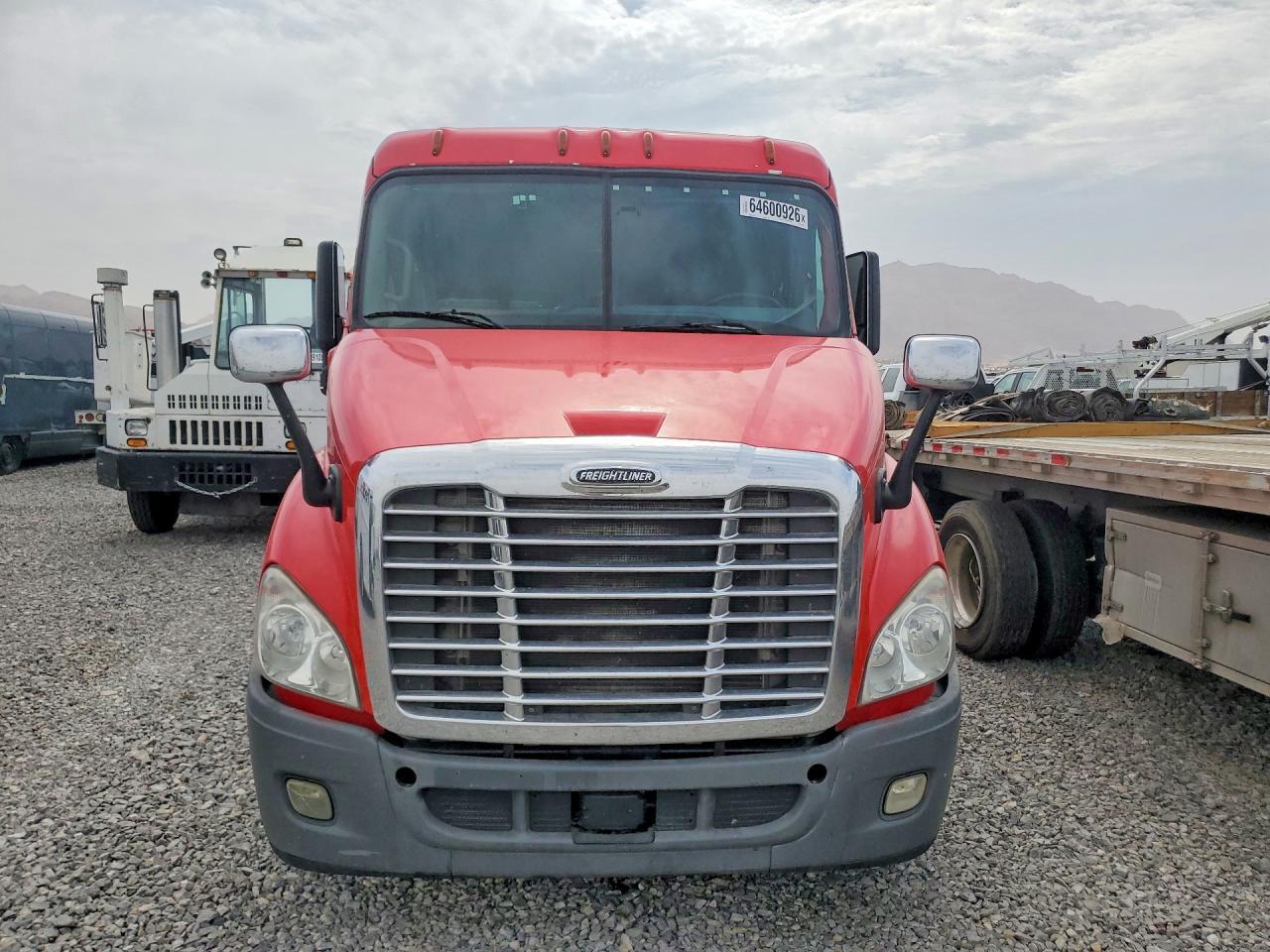 2019 FREIGHTLINER CASCADIA 113 — Фото 5 из 13